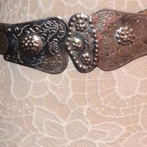 Vintage silver tone belt made in India.